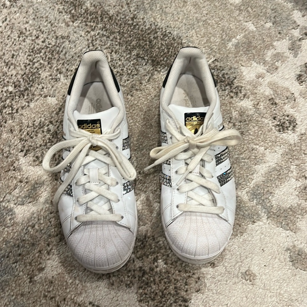 White adidas sneakers - Picture 2 of 5